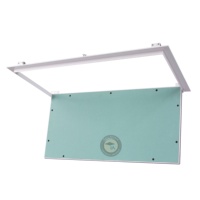 Trappe d'accès moderne amovible en plaque de plâtre avec cadre en aluminium pour l'entretien des systèmes CVC, l'entrée des électriciens et plombiers, chambre et cuisine