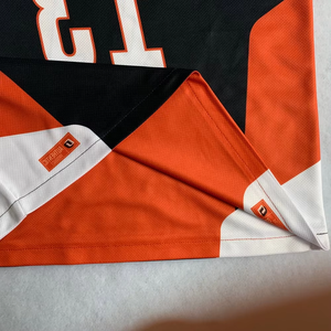 Uniformes de basket-ball entièrement personnalisés et réversibles selon votre conception - Product Image 2