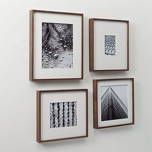 Cadre photo minimaliste en bois pour l'affichage de photos dans un intérieur scandinave avec des tons neutres, simplicité, calme et esthétique - Product Image 2