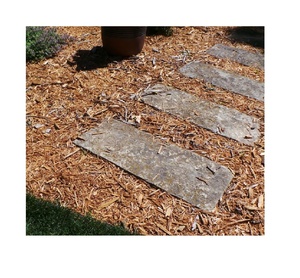 Adornos de jardín de calidad asegurada, mantillo de madera disponible ahora perfecto para propietarios que buscan hermosas soluciones de paisajismo - Product Image 1