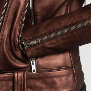 Blouson Moto Hiver Unisexe en Cuir Marron Personnalisé, Respirant, Chauffant, Coupe-Vent, Écologique, avec Manches Zippées, Col Montant, Coupe Ajustée - Product Image 4