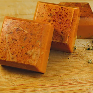 Vente de gros Savon Curcuma Curcuma fait main ANGLE - Product Image 1