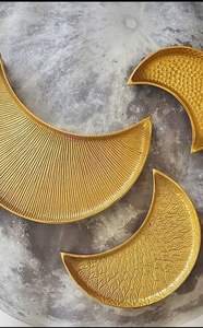 Tazón de servir de metal de diseñador, ideal para exhibir chocolates, nueces o dulces en eventos, restaurantes o ajustes festivos en el hogar - Product Image 6