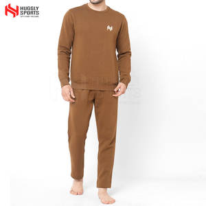 OEM por encargo mejor precio de los hombres de invierno chándal de secado rápido patrón sólido producto más vendido de Pakistán - Product Image 1