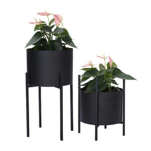 Jardinière en métal galvanisé de qualité supérieure, conçue pour une utilisation décorative en intérieur et en extérieur, offrant une qualité durable et résistante à la rouille. - Product Image 5