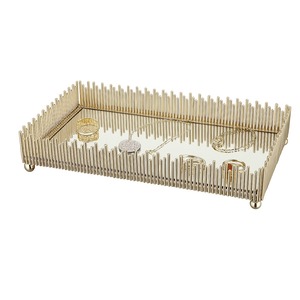 ถาดเสิร์ฟโลหะที่มีสไตล์สมบูรณ์แบบสีทองแบบโบราณช็อคโกแลตที่เรียบง่าย - Product Image 6