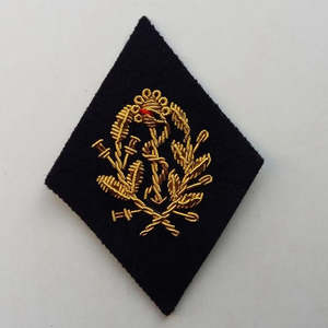 Badges en fil de bullion faits sur mesure, OEM, faits à la main, mode, broderie à la main, badges en fil de bullion or et argent, tissu sergé, écusson - Product Image 1