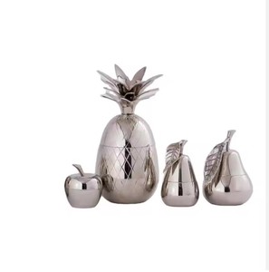Vente en gros Nordique Populaire Ananas et Poire en Forme d'Argent Nickel Décoration Maison Luxe Unique Bougie en Métal Navire - Product Image 1