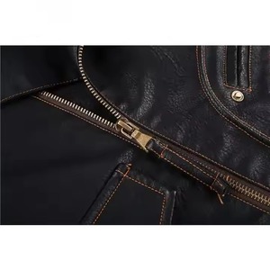 Veste en cuir pour hommes de haute qualité en gros avec logo personnalisé veste en cuir pour hommes de moto classique 100% veste en cuir véritable - Product Image 3