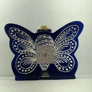 Urne funéraire classique en aluminium gravée pour les cendres funéraires d'un adulte, fournisseur OEM - Product Image 3