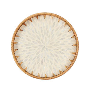 2024 nuevo diseño rústico redondo bandeja de madera para servir patrón de nácar con ratán y nácar para comida y desayuno - Product Image 5