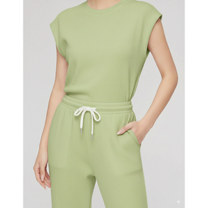 Conjunto de Dos Piezas para Mujer, Informal, de Punto Acanalado a Rayas, Top Corto sin Mangas, Pantalones Cortos Anchos, Tela Elástica Ligera, 100% Algodón, Secado Rápido - Product Image 1