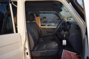 Usado 2015 Toyota LandCruiser GXL Manual Diesel Remolque fuerte y potencia todoterreno - Product Image 3