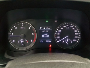 2020 h-yundai Tucson lu271054 nhỏ gọn SUV thiết kế hiện đại nội thất rộng rãi nâng cao tính năng an toàn đi xe mịn chất lượng gia đình - Product Image 6