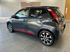 TOYOTA AYGO 1.0 VVT-I X-TREND 2021 USADO, Volante a la Izquierda/Derecha - Product Image 3