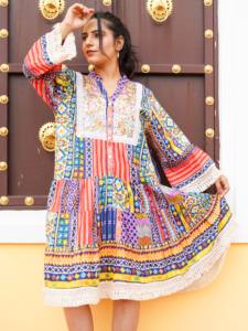 Robe bohème colorée en patchwork pour femmes, robe ethnique à manches longues brodée avec imprimé tribal vintage, tenue décontractée - Product Image 3