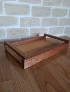 Plateau de service en bois de qualité supérieure avec forme rectangulaire et poignée solide de taille personnalisée derniers plateaux de service conçus - Product Image 2
