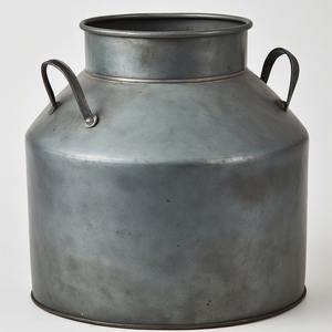 Lata de leche de metal galvanizado de aspecto antiguo con forma única perfecta para cocinas de jardines de granja y decoración rústica - Product Image 2