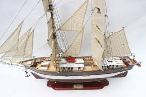 El fabricante de Gia Nhien aprueba el diseño personalizado MOQ bajo TRE KRONOR ESTOCOLMO MODELO BARCO ALTO con ALTA CALIDAD - Product Image 2