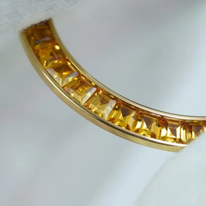 ขอบหน้าปัดนาฬิกาสแตนเลสสตีลสีทองอร่าม ประดับด้วยหินทรงเหลี่ยม งานแฮนด์เมดสุดหรู สำหรับส่งออก ขนาด 39 มม. - Product Image 6