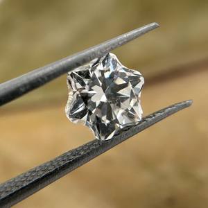 Diamant taillé en fleurs de laboratoire pour la fabrication de bijoux-VS Clarity Loose Diamonds for Pendentifs Rings Boucles d'oreilles - Product Image 1