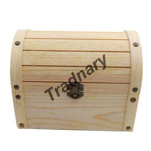 Caja del Tesoro de madera de forma clásica de diseño antiguo Artículo de regalo y almacenamiento pulido tradicional - Product Image 1