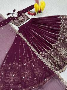 Georgette lehenga ผ้าทอลายปักสีแดงเข้มกับงานแต่งหนัก, ชุดเจ้าสาว, ชุดแต่งงาน lehenga, ชุดเจ้าสาว - Product Image 5