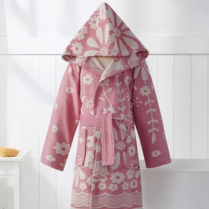 เสื้อคลุมอาบน้ำเด็กเดซี่ คิดส์ ลายดอกไม้ มีฮู้ด สำหรับเด็กอายุ 5-8 ปี - Product Image 3