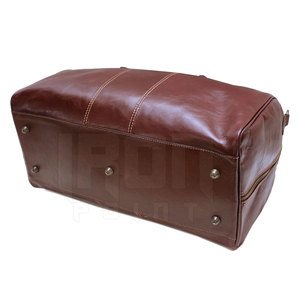 Sac de sport en cuir Design compact léger Sangle réglable Sac de sport intérieur spacieux en cuir - Product Image 5