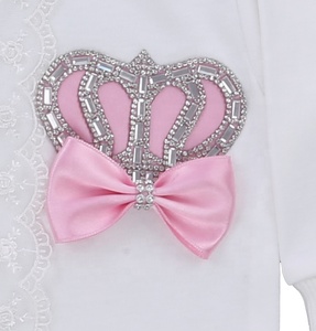 3 pièces 100% coton tricoté en gros personnalisé moderne de luxe printemps bébé filles nouveau-né de haute qualité lacé rose barboteuse ensemble - Product Image 3