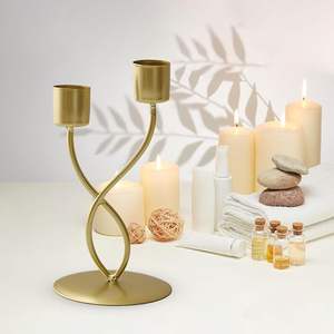 Candelabro de Latón Hecho a Mano con Diseños Personalizados para Decoración de Bodas, Fiestas y Navidad - Product Image 1