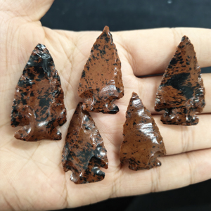 Venta al por mayor de puntas de flecha de piedra natural hechas a mano, cristal para atracción de riqueza, piedra decorativa tallada, fragmentos de piedra en bruto. - Product Image 6