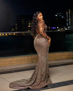 Foulard africain bleu roi avec motifs dorés et perles, en polyester, grande taille, ornement de mariage pour mariée - Product Image 3