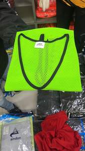 Gilet d'entraînement de football respirant personnalisé unisexe Service OEM disponible bavoirs de football en maille de football vêtements de football - Product Image 3