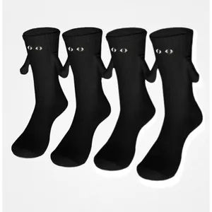 Calcetines Negros de 2 Piezas para Parejas, Cómodos y Transpirables de Nailon con Lindo Patrón Jacquard, Talla Única, Hasta la Rodilla, para Uso Diario en Invierno - Product Image 1