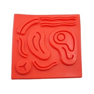 แผ่นฝึกเย็บซิลิโคน 6 x 6 พร้อมการฝึกอบรมนักเรียนส่องกล้องก่อนบาดแผลเย็บผ่าตัดคอมโพสิตทางการแพทย์ - Product Image 1