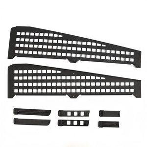 Divisor de Carga Modular para la Plataforma del Cybertruck, en Riel L, de Aleación de Aluminio, con Sistema Molle, para Mayor Versatilidad de Almacenamiento - Product Image 1