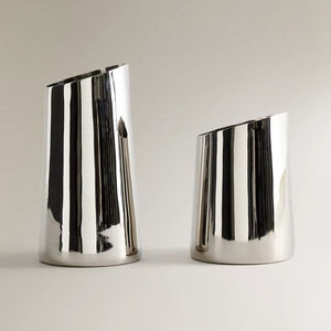 Jarrón metálico decorativo para el hogar, estilo europeo, jarrón decorativo de primera calidad para interiores, jarrón metálico sostenible - Product Image 1