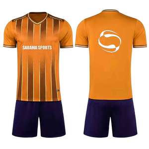 Tenue de football personnalisée pour équipe, maillot de football léger et respirant, logo et couleurs personnalisés, uniformes de football pour jeunes et adultes - Product Image 1