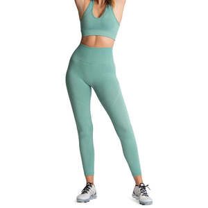 Ensemble de yoga pour femmes avec shorts, dernier design, bon matériau, prix bas, services OEM, populaire et best-seller, prix raisonnable - Product Image 2