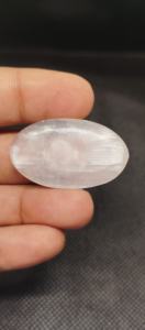 เซเลไนต์ทรงรีแบบคาโบชอง สีขาวธรรมชาติจากอินเดีย คริสตัลบำบัดทางเวทมนตร์ UDGEMS สำหรับทำเครื่องประดับ ขนาดและสีหลากหลาย - Product Image 3