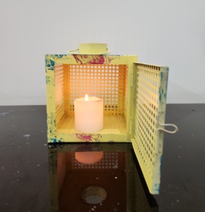 โคมไฟโลหะทำมือทนทานเปิดบานพับประตูเหล็กตกแต่งสวนสำหรับกลางแจ้งและบ้านสำหรับคริสต์มาสและเทียน - Product Image 4