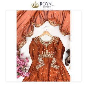 La Mejor Colección de Diseñador de Ropa India, Seda Negra Premium Rangoli, Hermoso Trabajo de Bordado con Lentejuelas y Zari, Traje Anarkali - Product Image 4