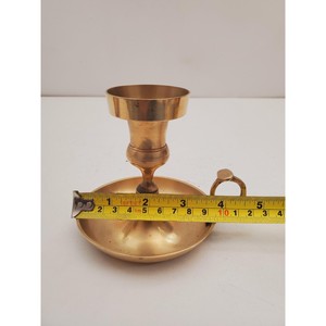 Portavelas de latón más exigente Portavelas de latón con orificio para el dedo-Candelabro cónico vintage - Product Image 6
