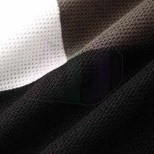 T-shirt pour homme au style unique avec tissu en coton 100% tricoté, design uni, décontracté et tendance pour - Product Image 5