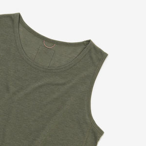 Nuevo diseño personalizado sublimado para mujer, camiseta ajustada para entrenamiento, camiseta sin mangas para mujer, camiseta sin mangas de alta calidad para mujer - Product Image 3