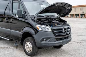 Sprinter 3500XD 2023 ~6 500 milles, moteur turbodiesel, transmission intégrale, modifications intérieures - Product Image 6