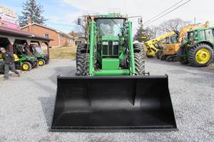 Tractor Agrícola John Deere 7810 de 2000, 120HP, con Motor, Caja de Cambios, Bomba y Rodamientos, Garantía de 5+ Años, en Venta - Product Image 4