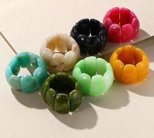 2025 Nouveau Design Premium Qualité Feuille Sculpté Résine Bracelet De Mode Multi-Couleurs par HF Crafts - Product Image 2