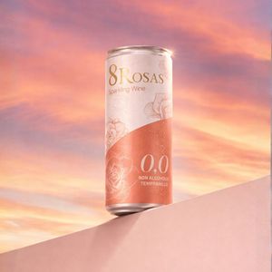 8 Rosas - Vino Rosso Senza Alcol |   100% Tempranillo 0.0% ABV 250ml RTD |   Vino Spagnolo Senza Alcol - Product Image 3